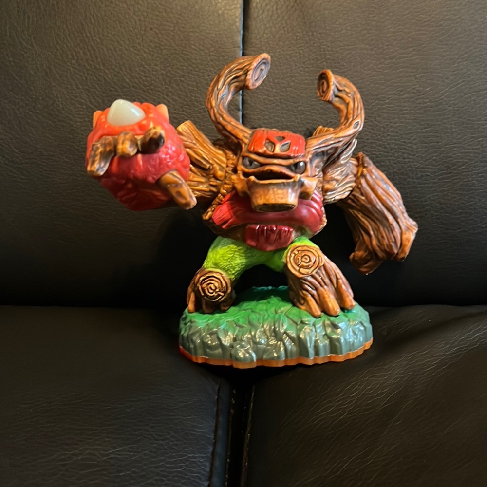 Sky landers giant tree Rex